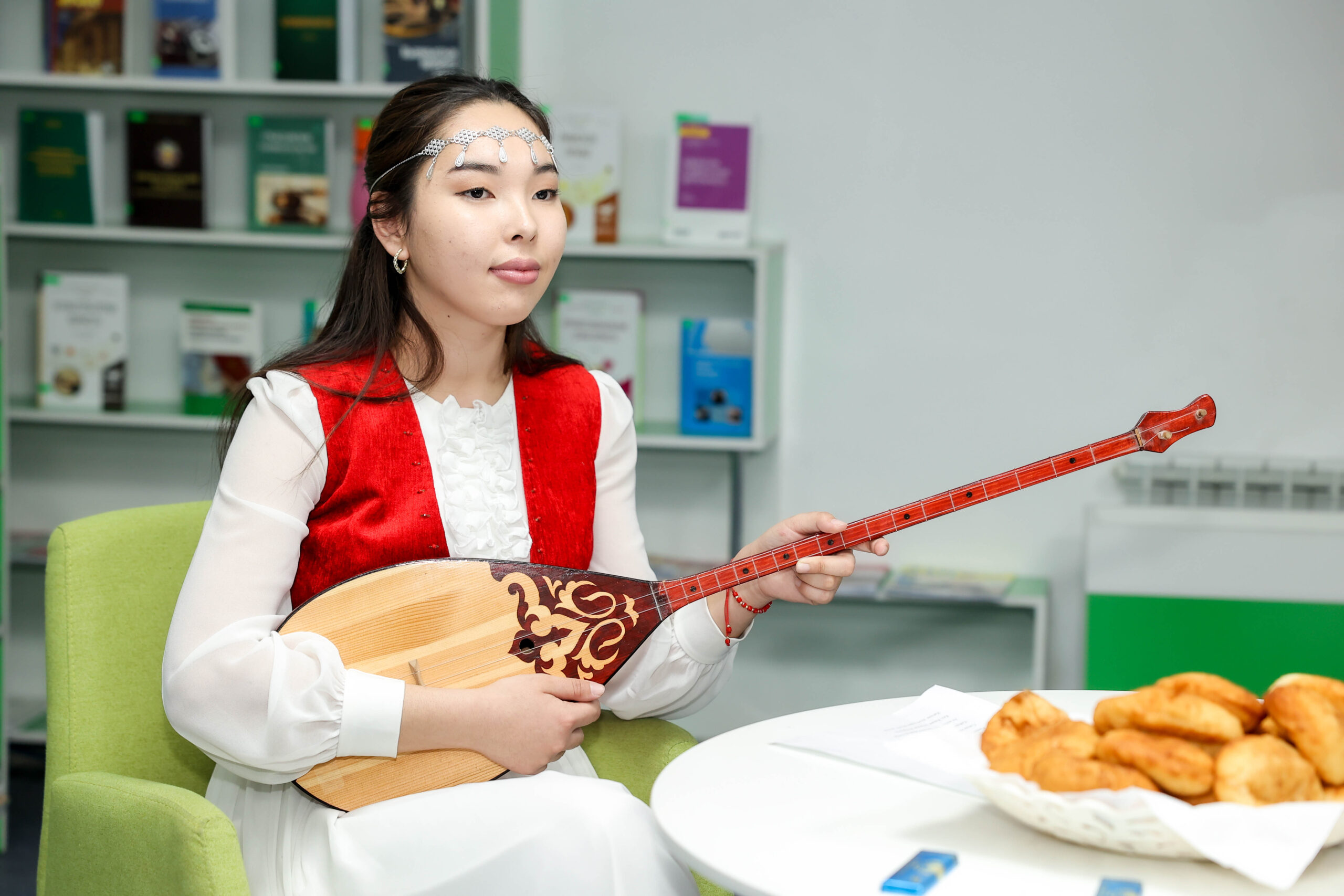 Көкен Шәкейұлының 100 жылдығына арналған іс-шара өтті Көкен Шәкейұлының 100 жылдығына арналған іс-шара өтті