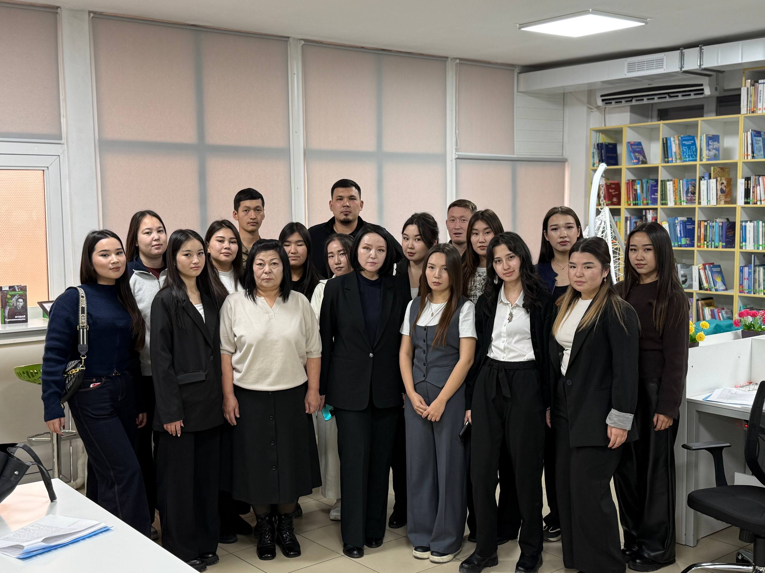 Қазақ балалар әдебиетінің қазынасы Қазақ балалар әдебиетінің қазынасы